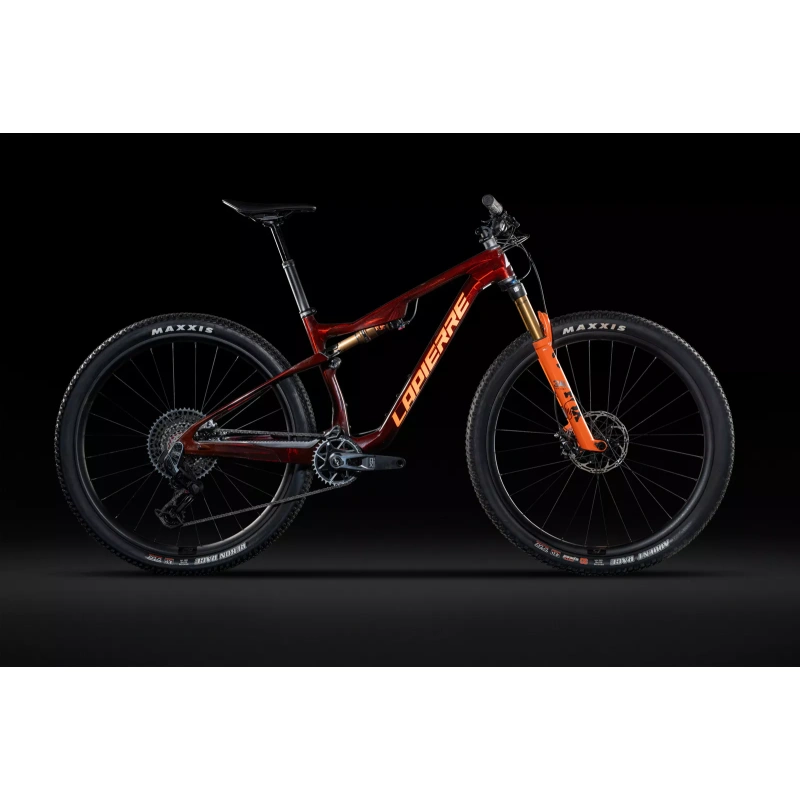 XRM 10.9 - Translucent Carmin - Lapierre MY25 - LRHTA430 - Studio (1).webp