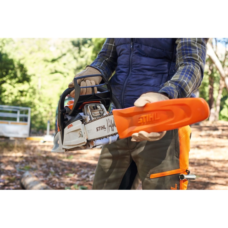 94028_making_firewood_hq_p_2022-03_0007_global_1.jpg